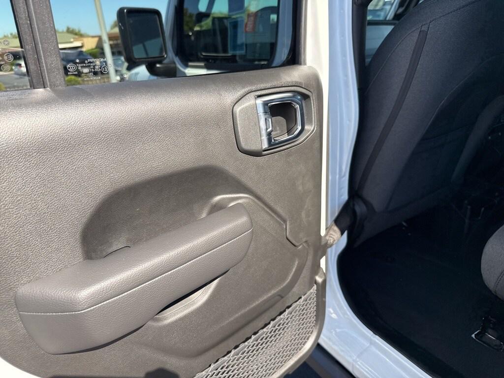 new 2025 Jeep Wrangler car, priced at $58,025