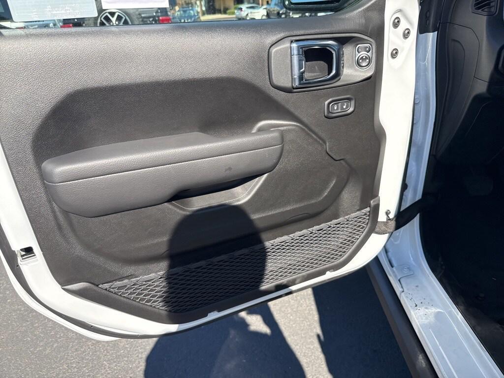 new 2025 Jeep Wrangler car, priced at $58,025