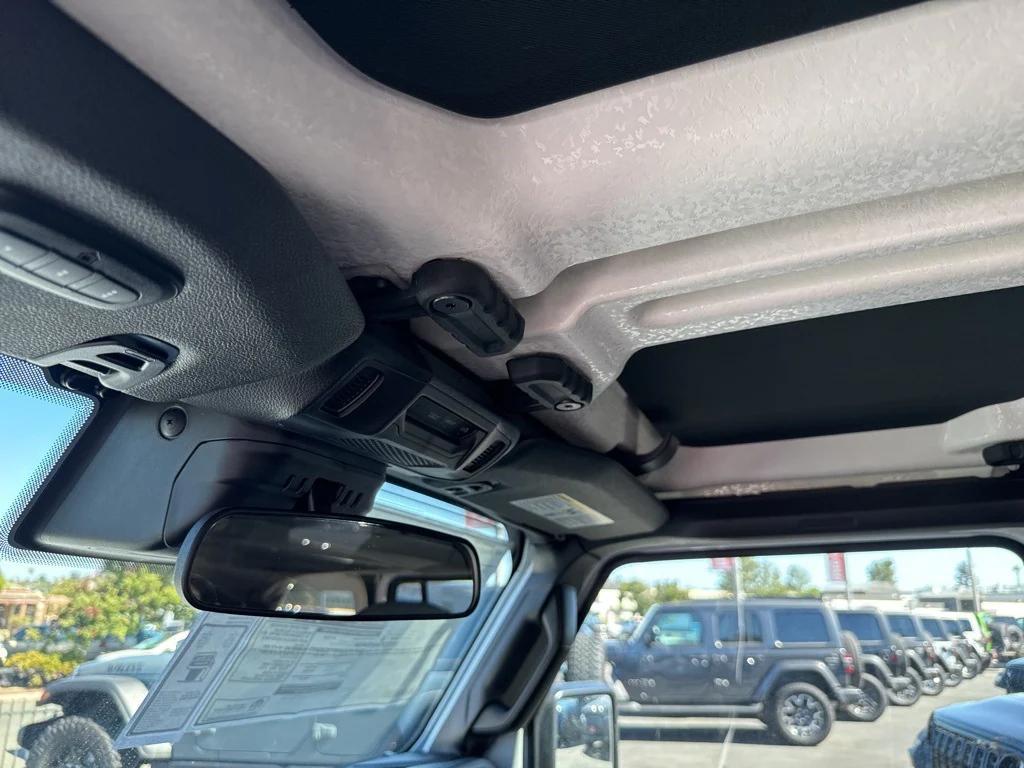 new 2025 Jeep Wrangler car, priced at $58,025