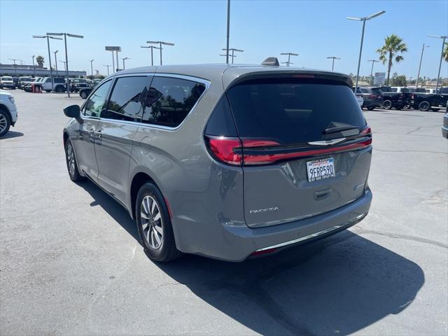 used 2022 Chrysler Pacifica Hybrid car, priced at $38,990