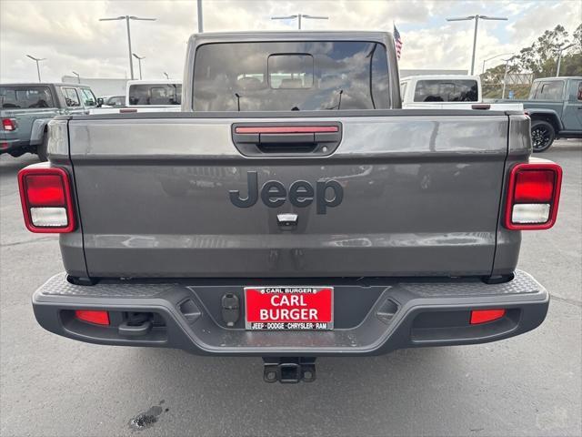 new 2025 Jeep Gladiator car, priced at $45,235