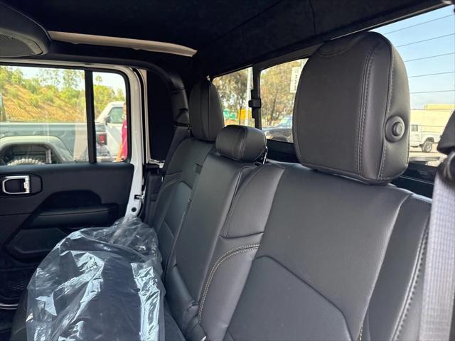 new 2025 Jeep Gladiator car, priced at $47,470