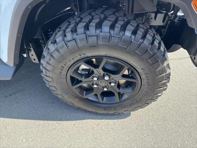new 2025 Jeep Gladiator car, priced at $47,470