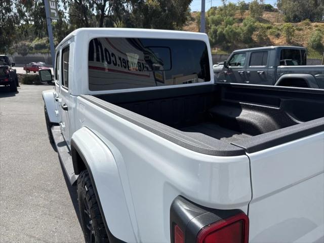 new 2025 Jeep Gladiator car, priced at $47,470