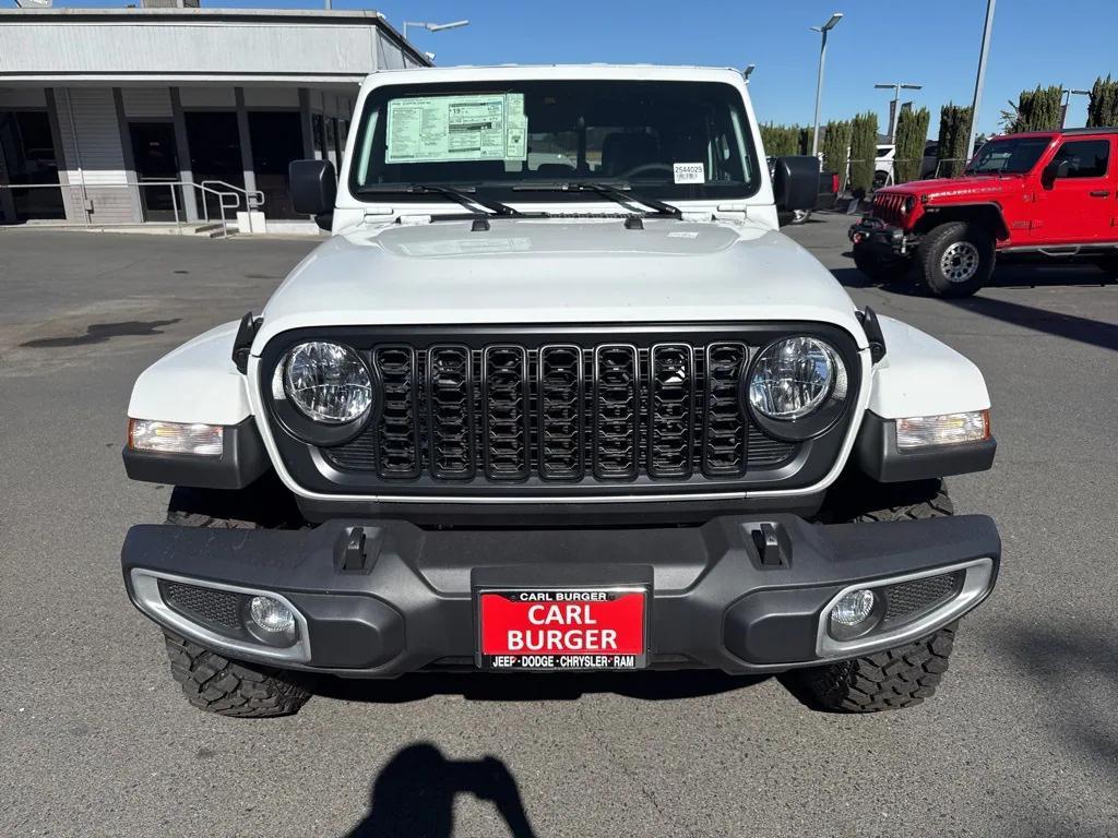 new 2025 Jeep Gladiator car, priced at $48,100