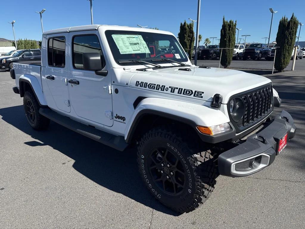new 2025 Jeep Gladiator car, priced at $48,100