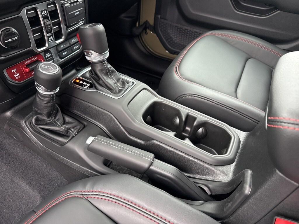 new 2025 Jeep Gladiator car, priced at $60,635