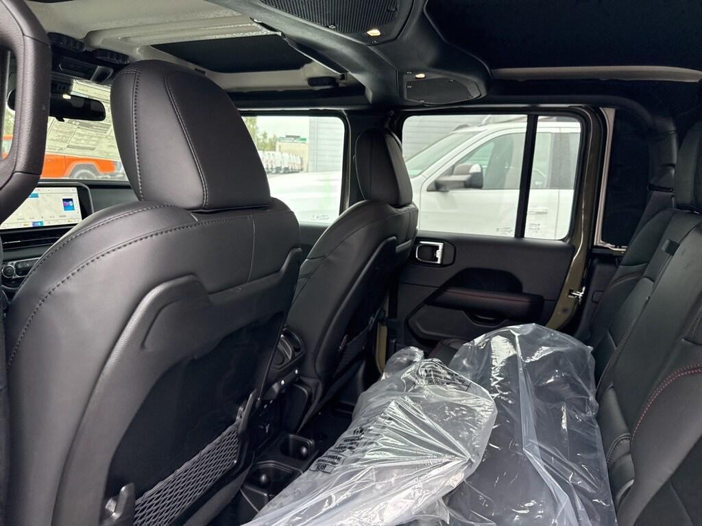 new 2025 Jeep Gladiator car, priced at $60,635