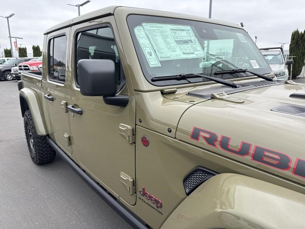 new 2025 Jeep Gladiator car, priced at $60,635