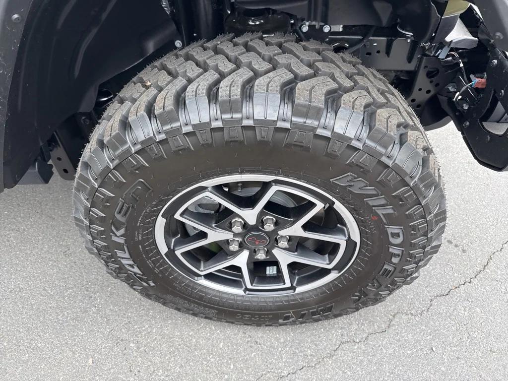 new 2025 Jeep Gladiator car, priced at $60,635