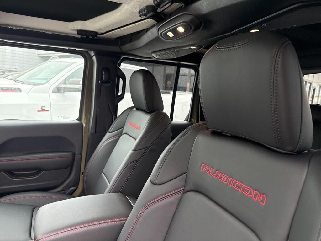 new 2025 Jeep Gladiator car, priced at $60,635