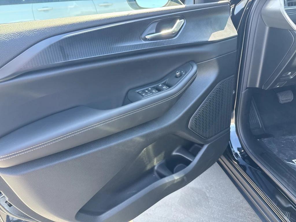 new 2025 Jeep Grand Cherokee L car, priced at $42,875