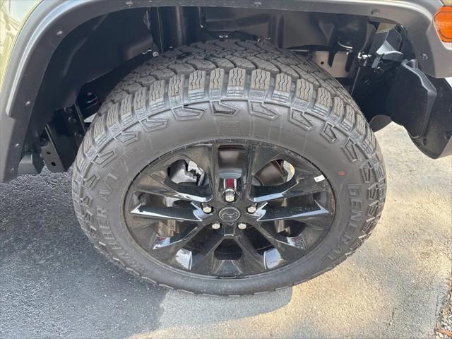 new 2025 Jeep Gladiator car, priced at $46,035