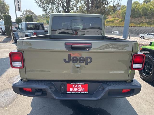 new 2025 Jeep Gladiator car, priced at $46,035