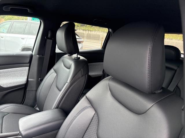 new 2025 Jeep Compass car, priced at $30,165