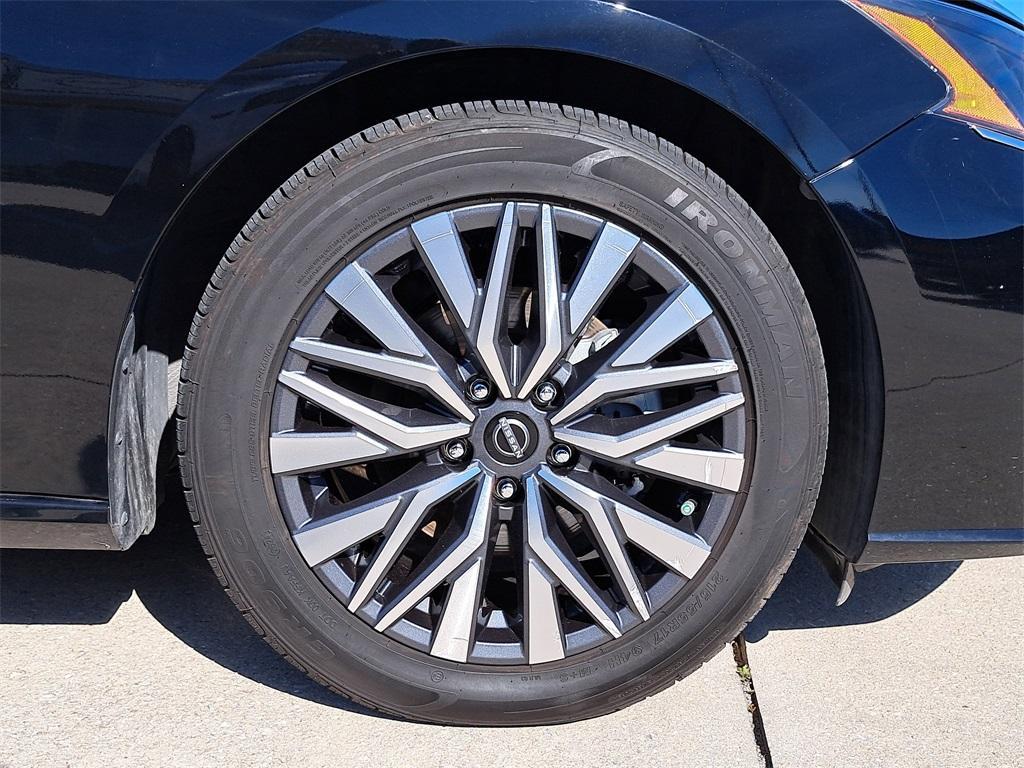 used 2023 Nissan Altima car, priced at $17,491