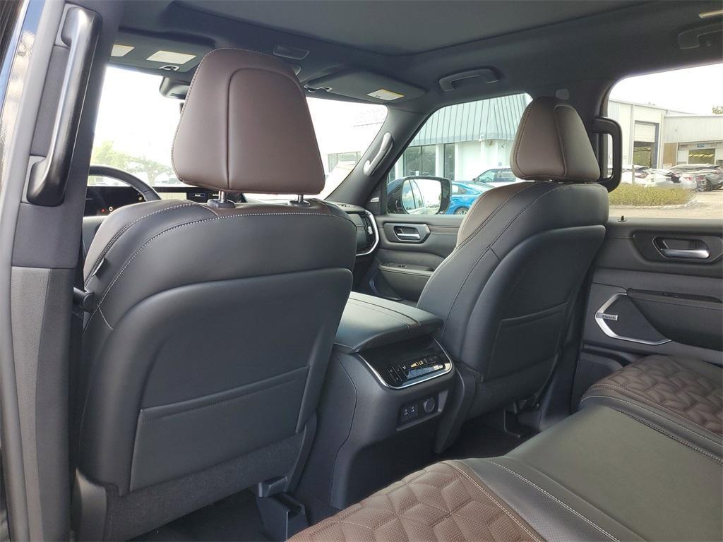 new 2025 Nissan Armada car, priced at $76,093