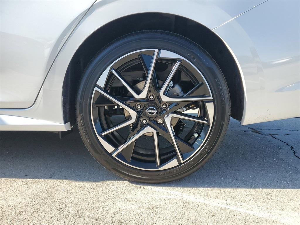 new 2025 Nissan Sentra car, priced at $25,225