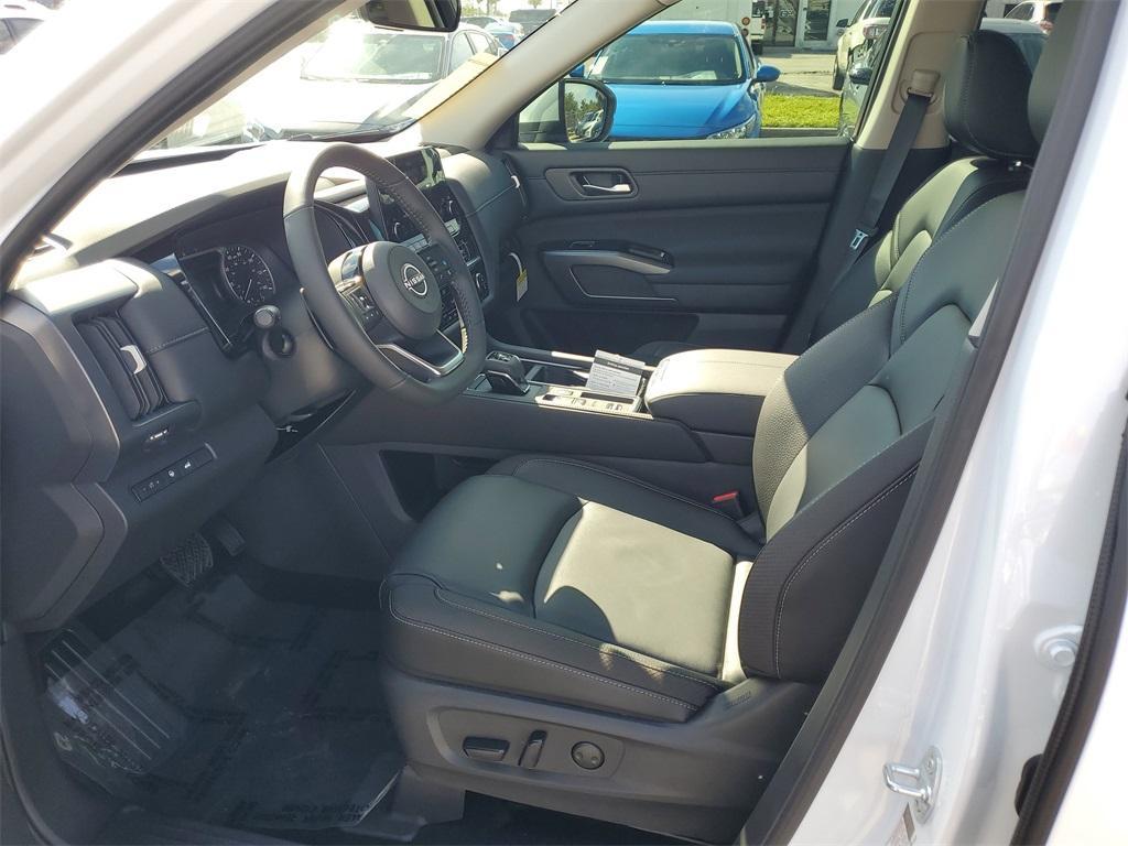 new 2025 Nissan Pathfinder car, priced at $41,936