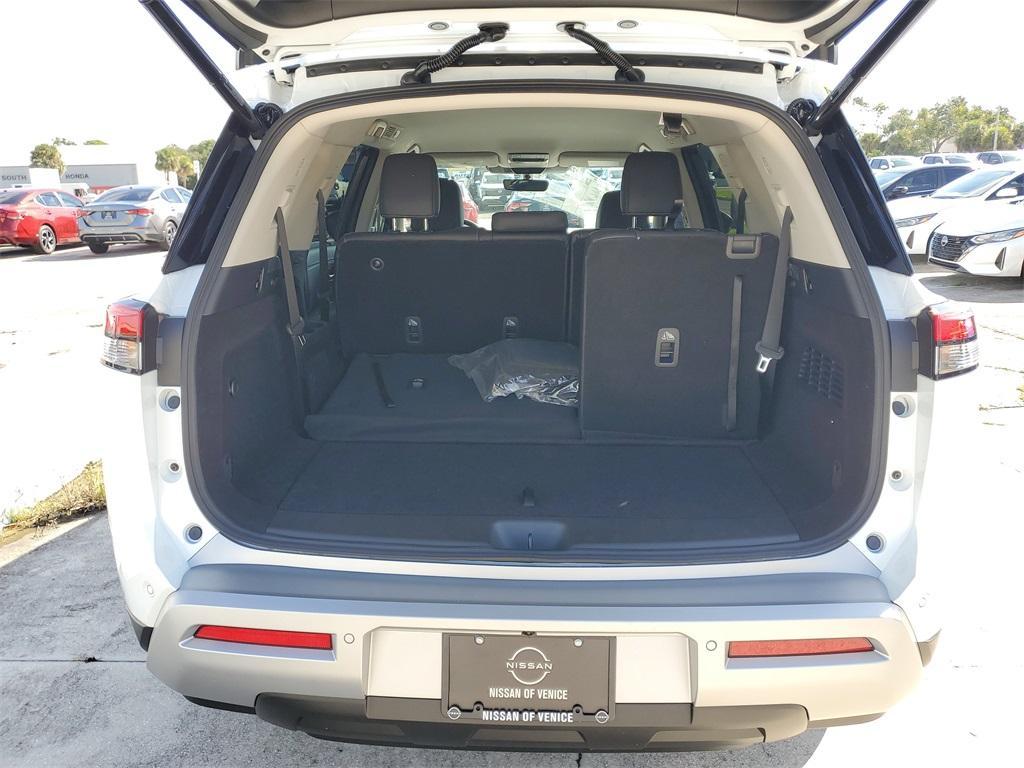 new 2025 Nissan Pathfinder car, priced at $41,936