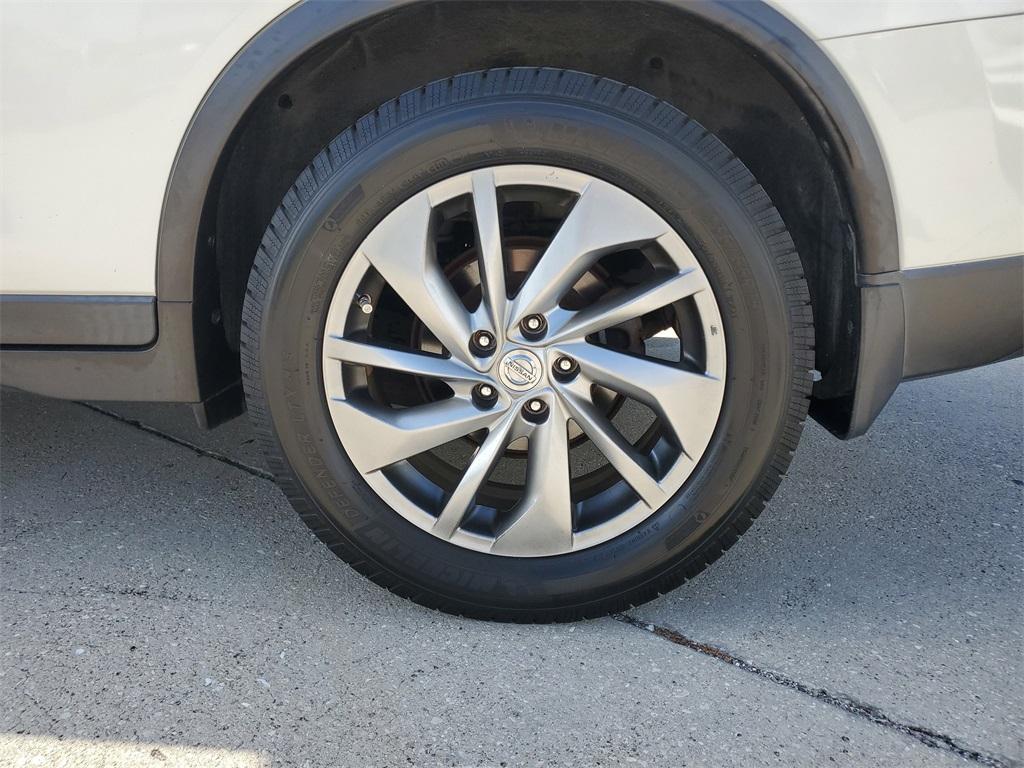 used 2014 Nissan Rogue car, priced at $7,991