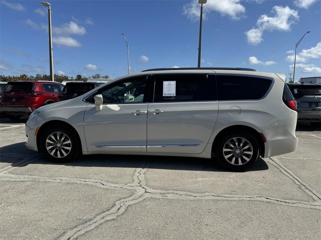 used 2019 Chrysler Pacifica car, priced at $15,998