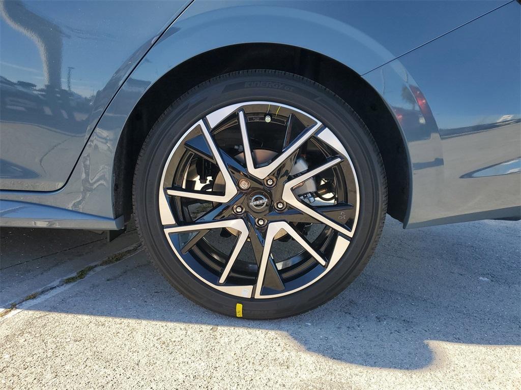 new 2025 Nissan Sentra car, priced at $24,625