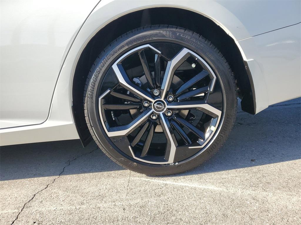 new 2025 Nissan Altima car, priced at $29,480