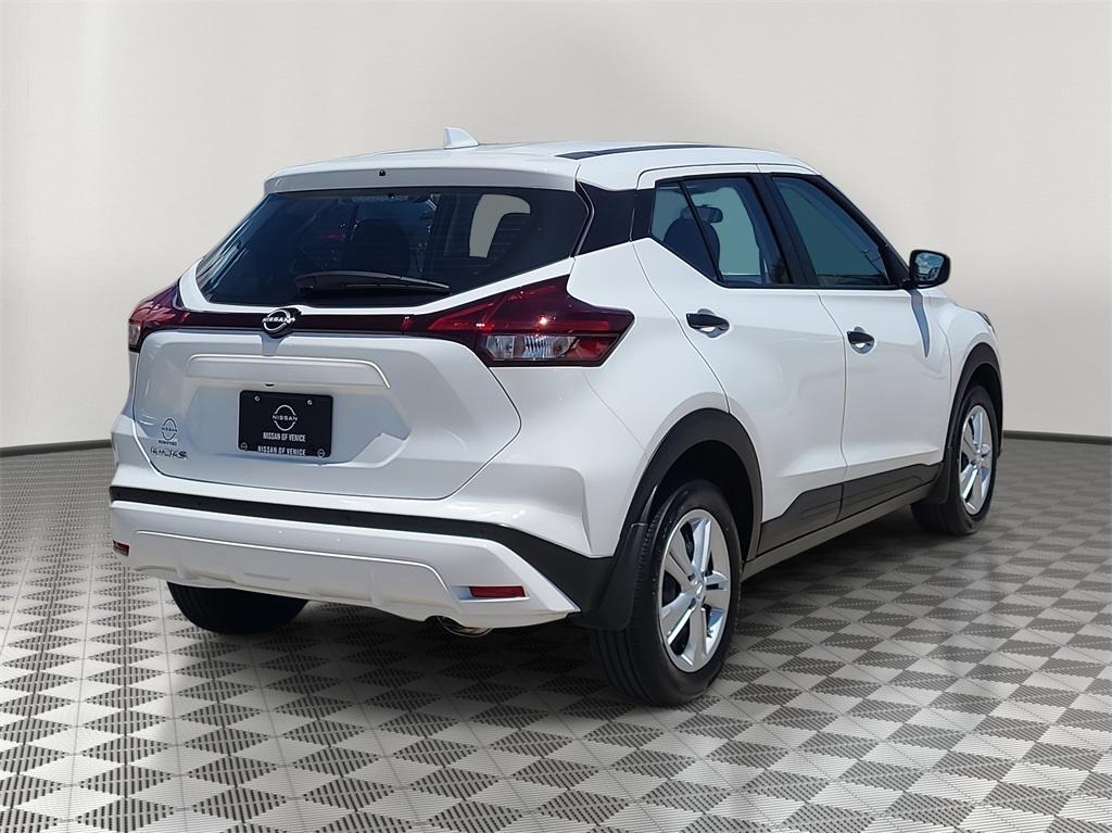 new 2025 Nissan Kicks Play car, priced at $22,416