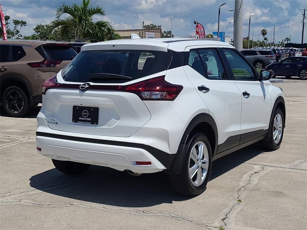 new 2025 Nissan Kicks Play car, priced at $23,416