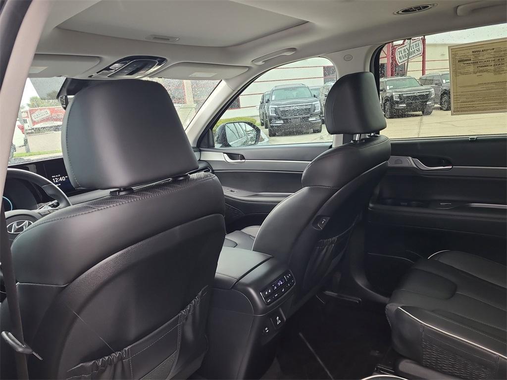 used 2024 Hyundai Palisade car, priced at $34,991
