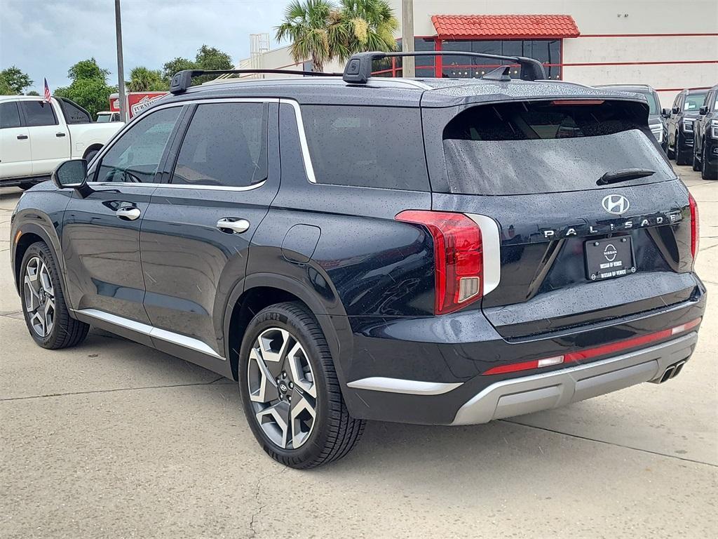 used 2024 Hyundai Palisade car, priced at $34,991