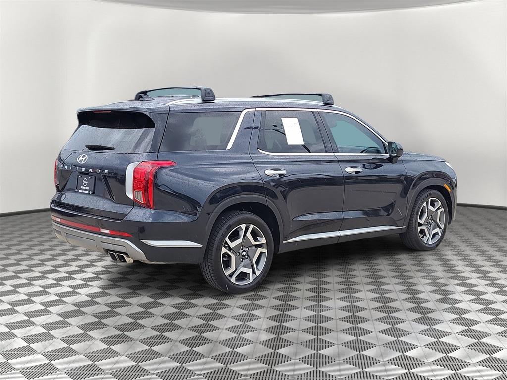 used 2024 Hyundai Palisade car, priced at $34,991