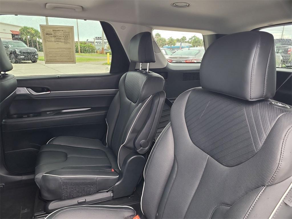used 2024 Hyundai Palisade car, priced at $34,991