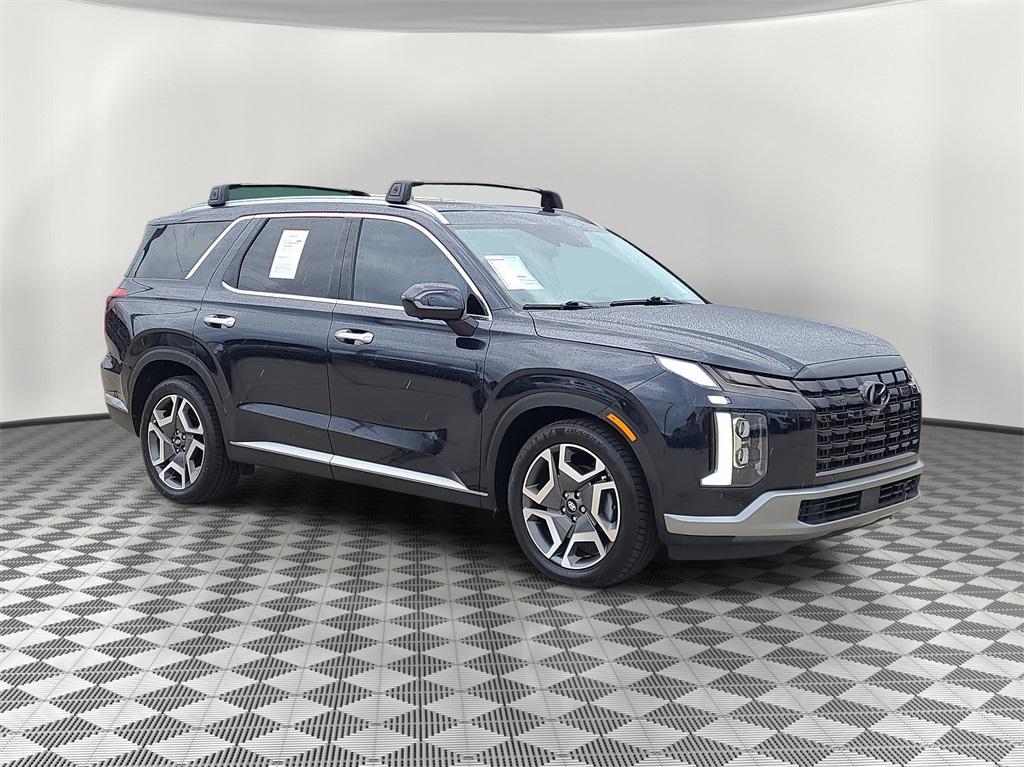 used 2024 Hyundai Palisade car, priced at $34,991