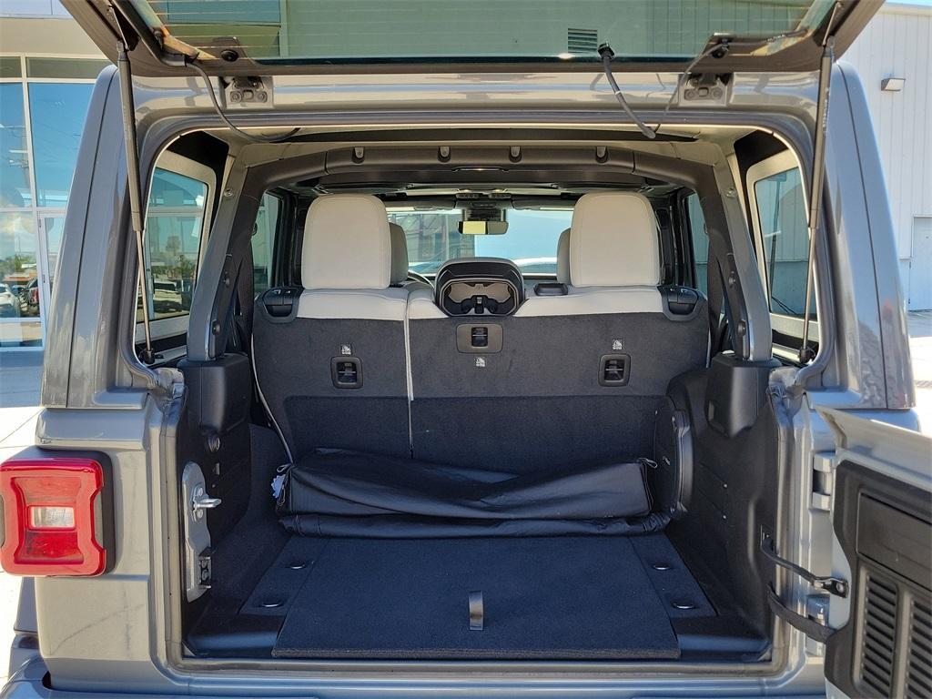 used 2021 Jeep Wrangler Unlimited car, priced at $35,991