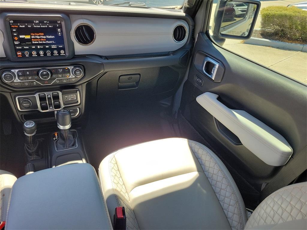 used 2021 Jeep Wrangler Unlimited car, priced at $35,991