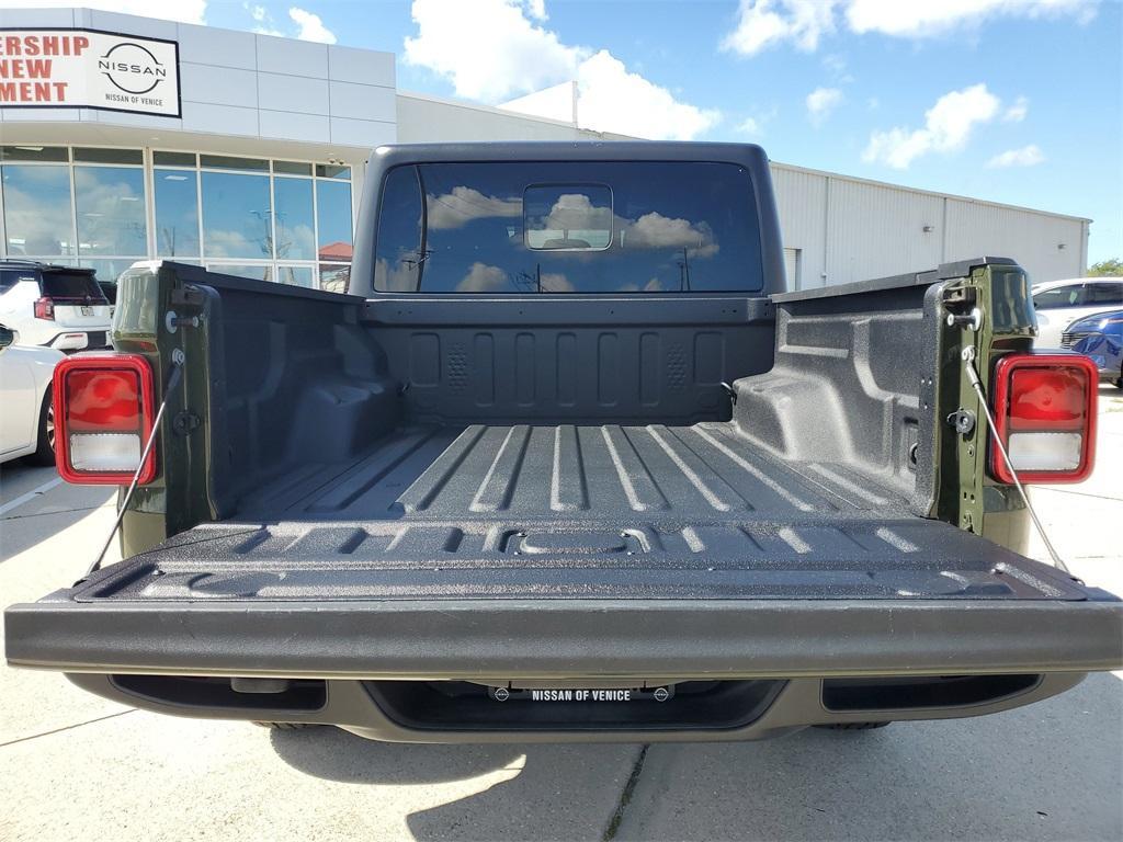 used 2023 Jeep Gladiator car, priced at $27,491