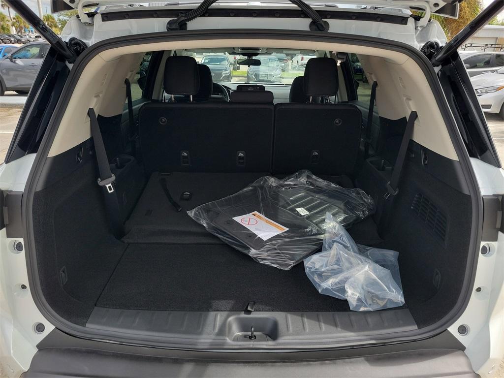 new 2025 Nissan Pathfinder car, priced at $34,213