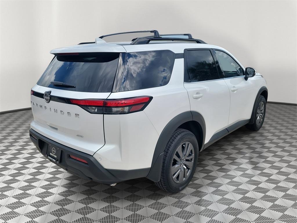 new 2025 Nissan Pathfinder car, priced at $34,213