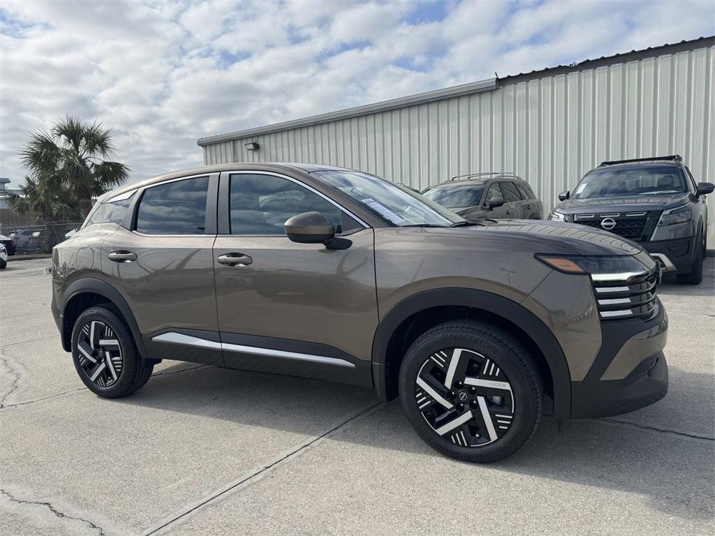 new 2025 Nissan Kicks car, priced at $22,500