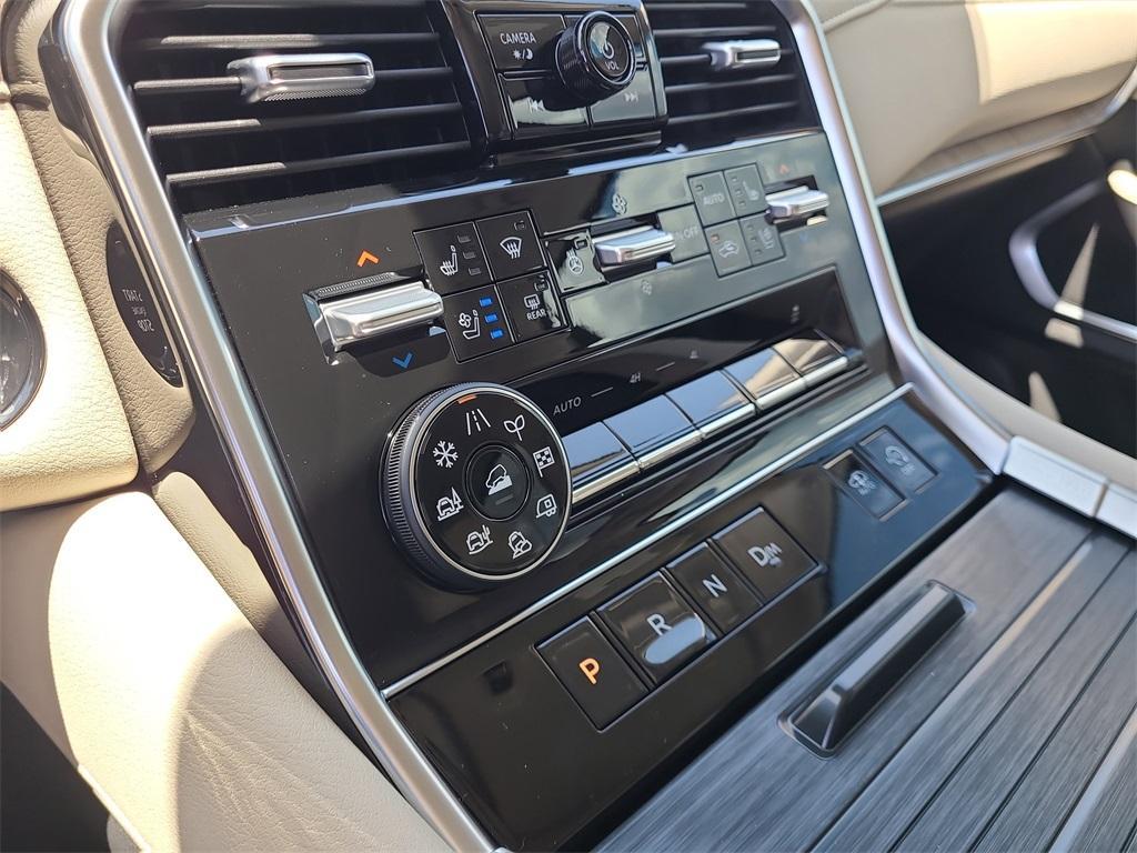 new 2025 Nissan Armada car, priced at $86,010