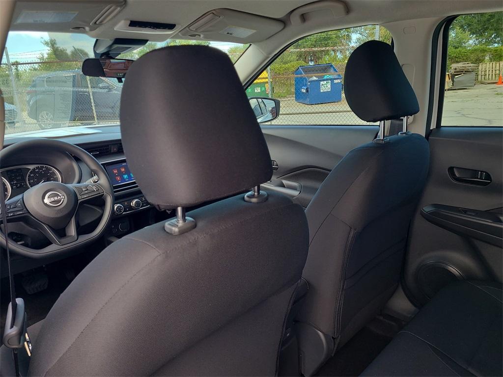 new 2025 Nissan Kicks Play car, priced at $23,850