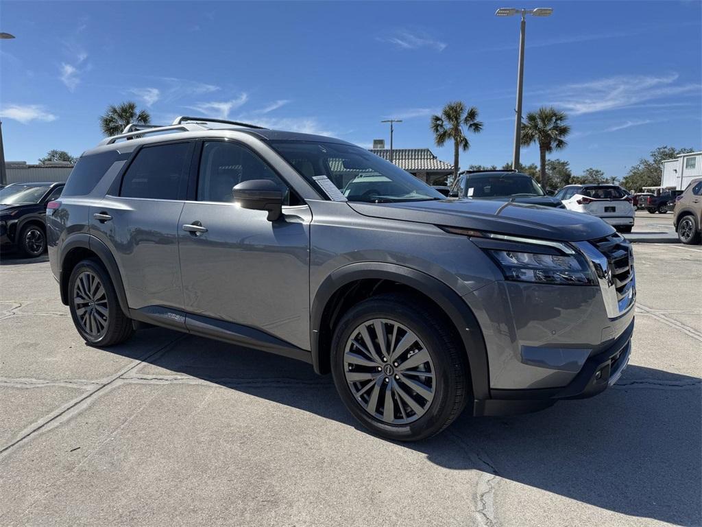 new 2025 Nissan Pathfinder car, priced at $43,000