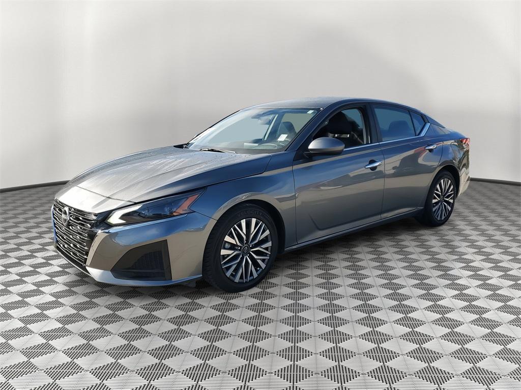 used 2023 Nissan Altima car, priced at $17,491
