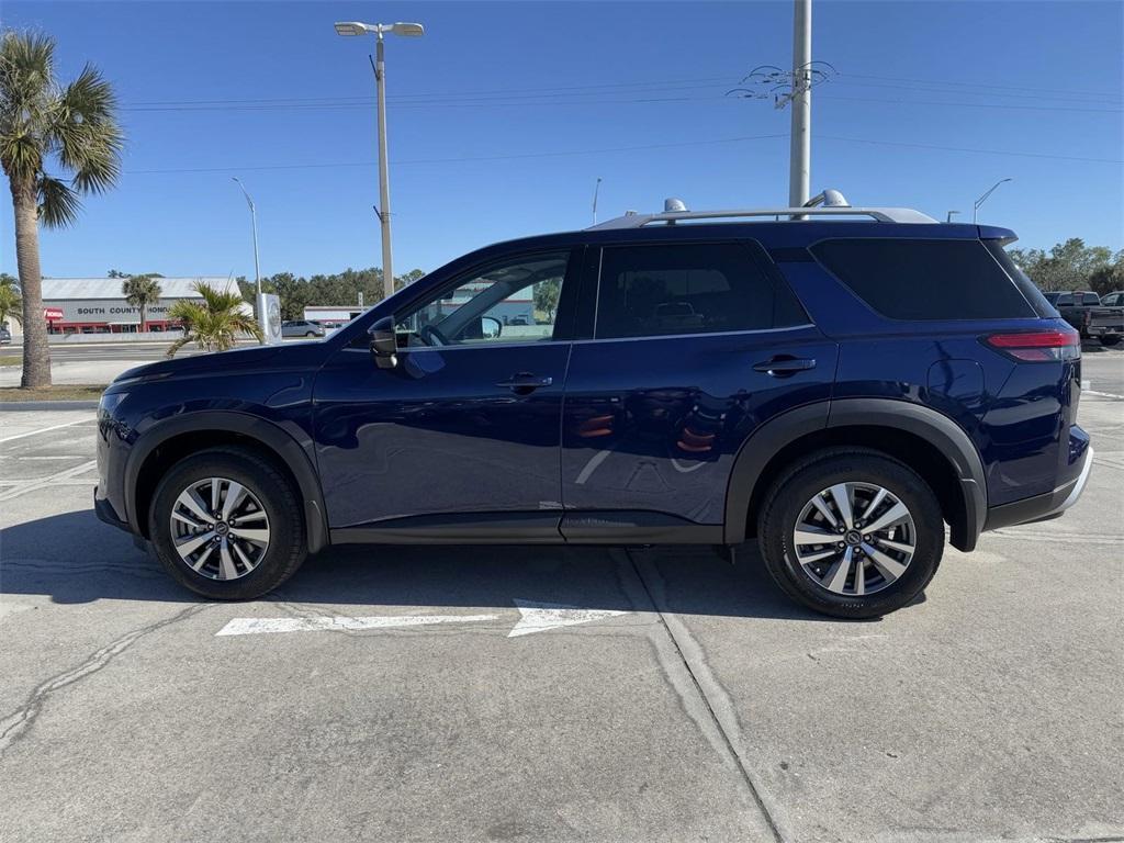 new 2025 Nissan Pathfinder car, priced at $38,999