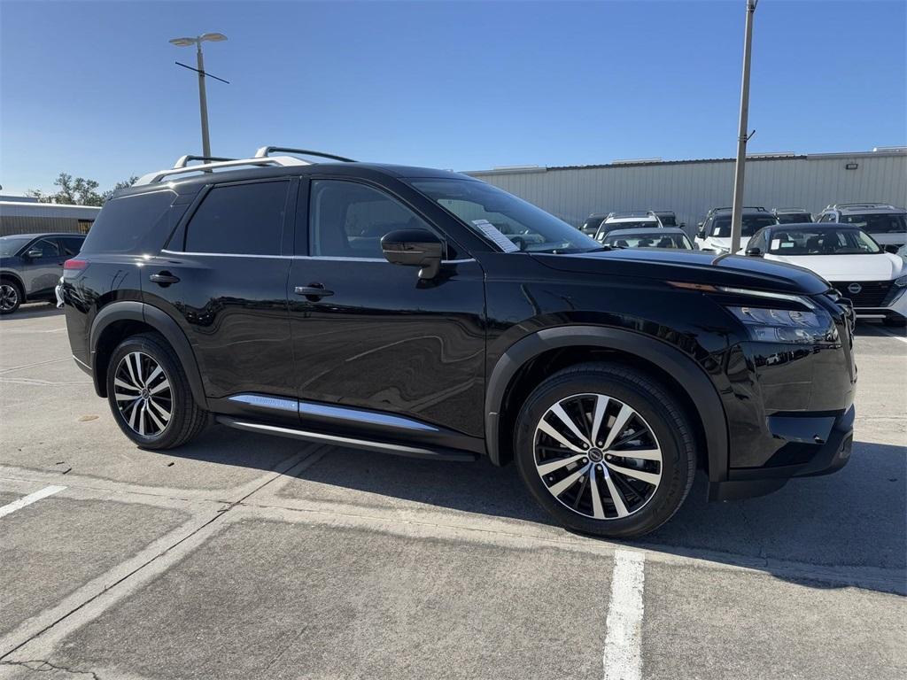 new 2025 Nissan Pathfinder car, priced at $47,999