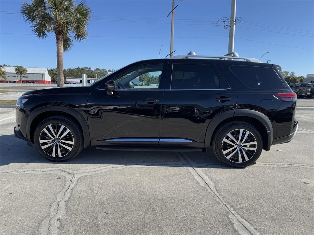 new 2025 Nissan Pathfinder car, priced at $47,999