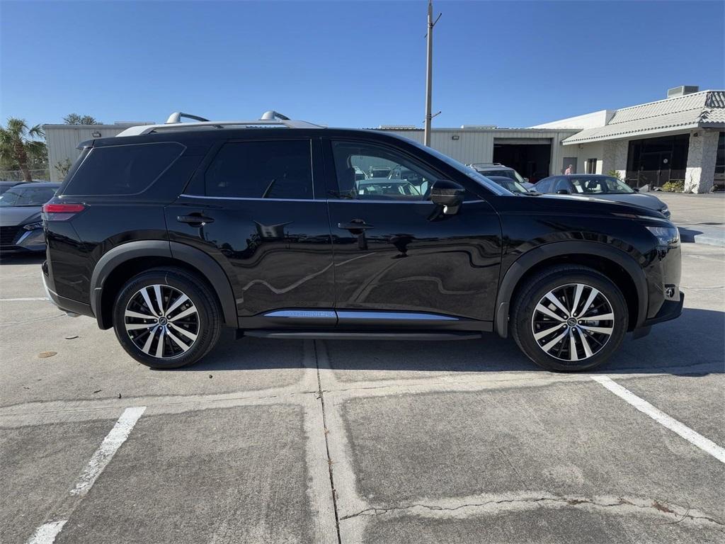 new 2025 Nissan Pathfinder car, priced at $47,999