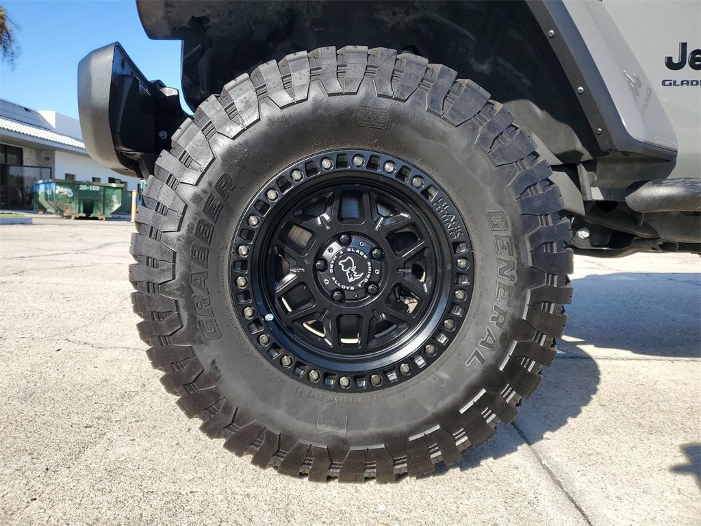 used 2023 Jeep Gladiator car, priced at $36,491